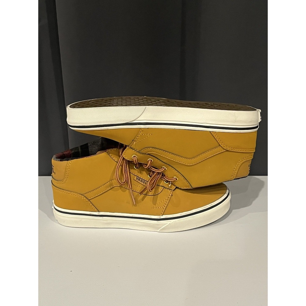 Vans Chapman Mid Round Toe Leather Skate Shoe boy size 4 - Picture 2 of 9